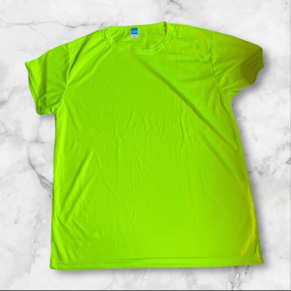 NEW Moisture Wicking Mens Summer Neon Yellow Short Sleeve Crew Neck Tee NWOT